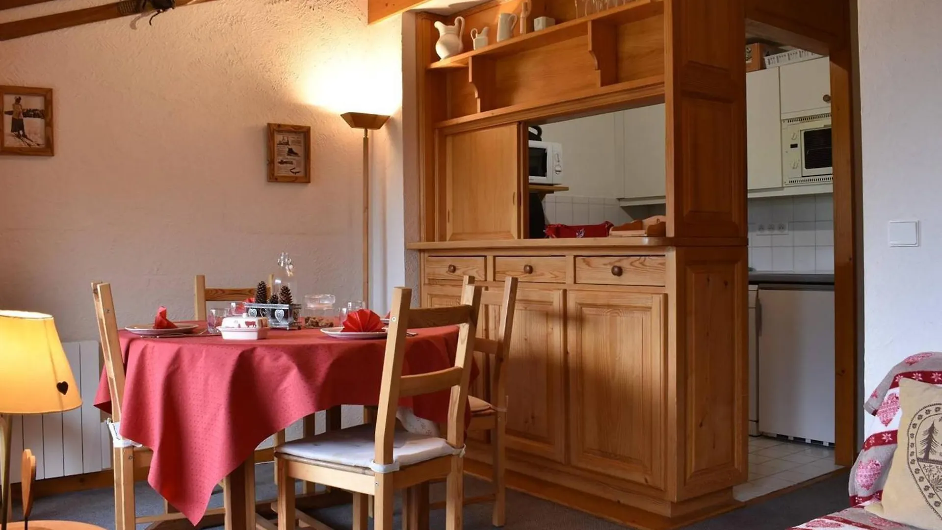 Duplex 5 Pieces Avec Mezzanine, Parking Et Proche Des Pistes A Meribel - Fr-1-180-635 Les Allues