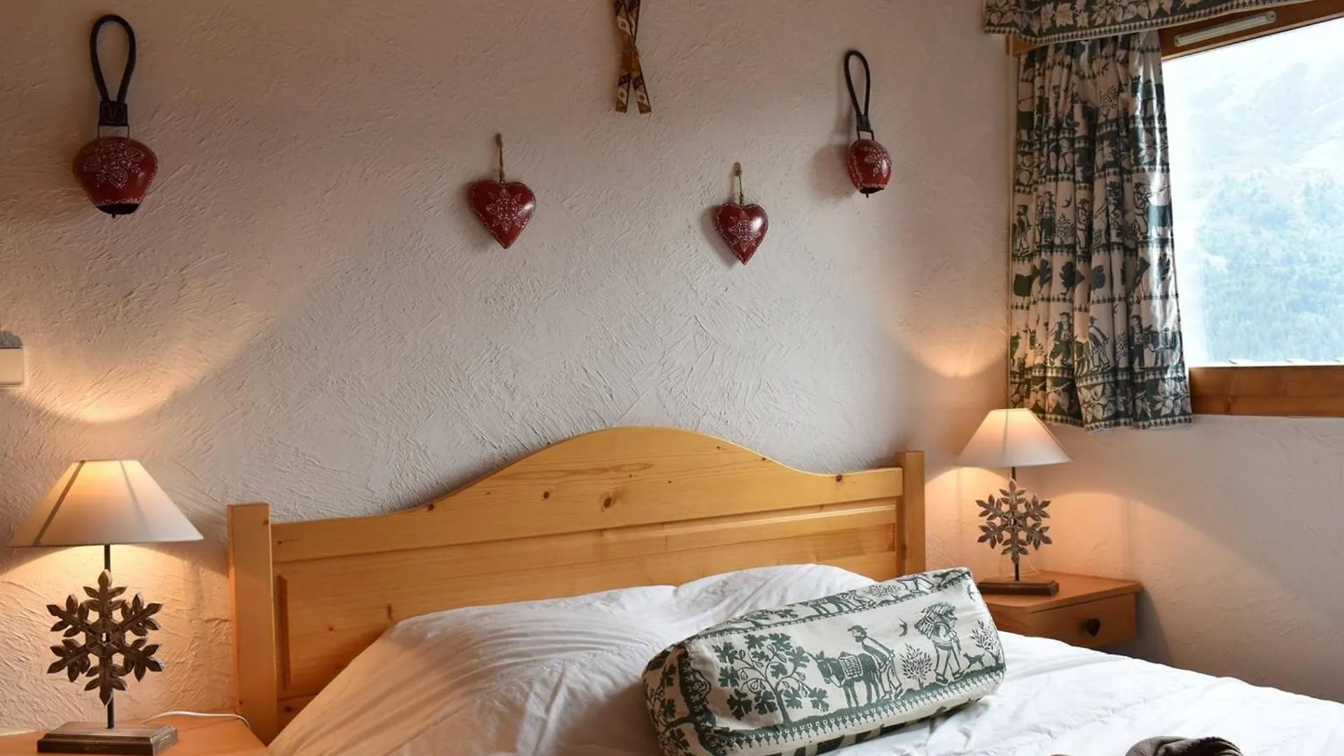 Apartament Duplex 5 Pieces Avec Mezzanine, Parking Et Proche Des Pistes A Meribel - Fr-1-180-635 Les Allues Francja